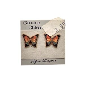 NWT BUTTERFLY EARRINGS